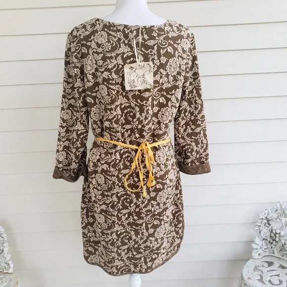 NWT Nick and Me Tunic style dress with long sleeves and a tapestry design - Picture 6 of 9